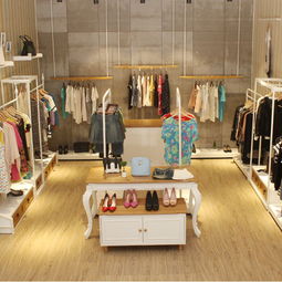 領秀展示 服裝陳列與日用百貨銷售聯動策略，有效提升店鋪銷量